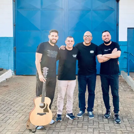 Músicos voluntários do Resgate