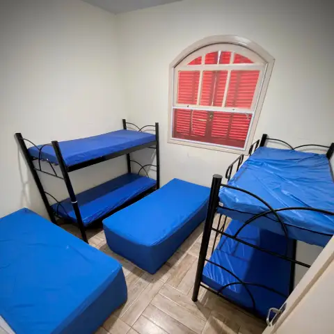 Quarto com beliches